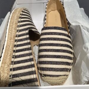 Nine West Black and Cream Espadrille Flats